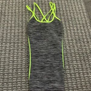 Woman’s Amazing Sports shirt sz small